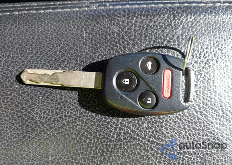 2006 Honda Accord 3.0 Ex из США, поврежденный, VIN 1HGCM66526A006524